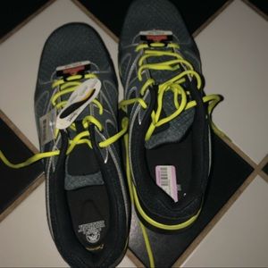 Men’s work sneaker by Brahma- steel toe NWT 13